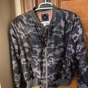 Medium camouflage bomber jacket